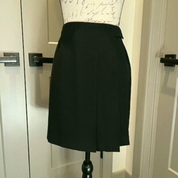 Cache Black Pleated Wrap-Around Skirt-SIZE 6 - Picture 4 of 7